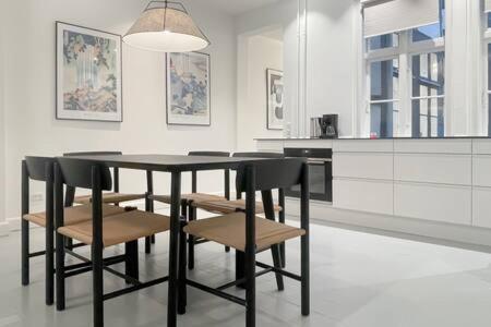 2br In Heart Of Cph